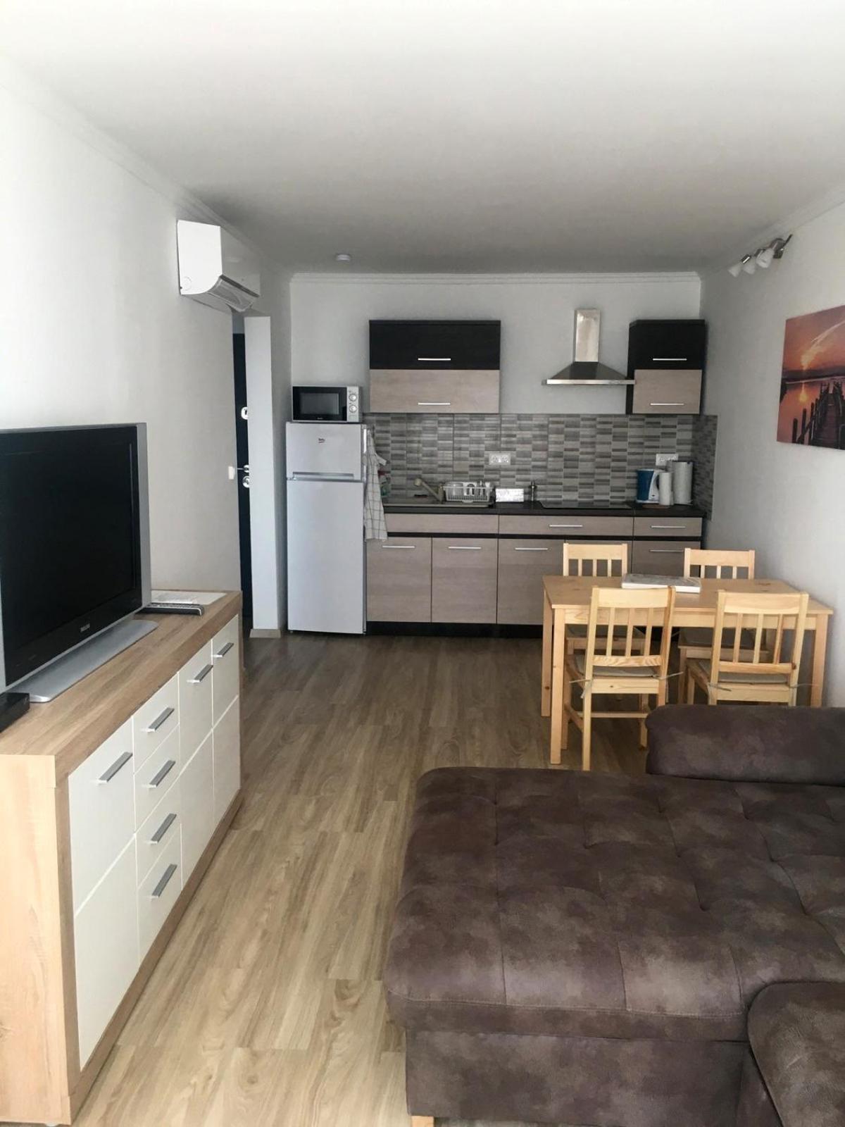 Cadet Holiday Apartman Ezuestpart Siófok Eksteriør billede